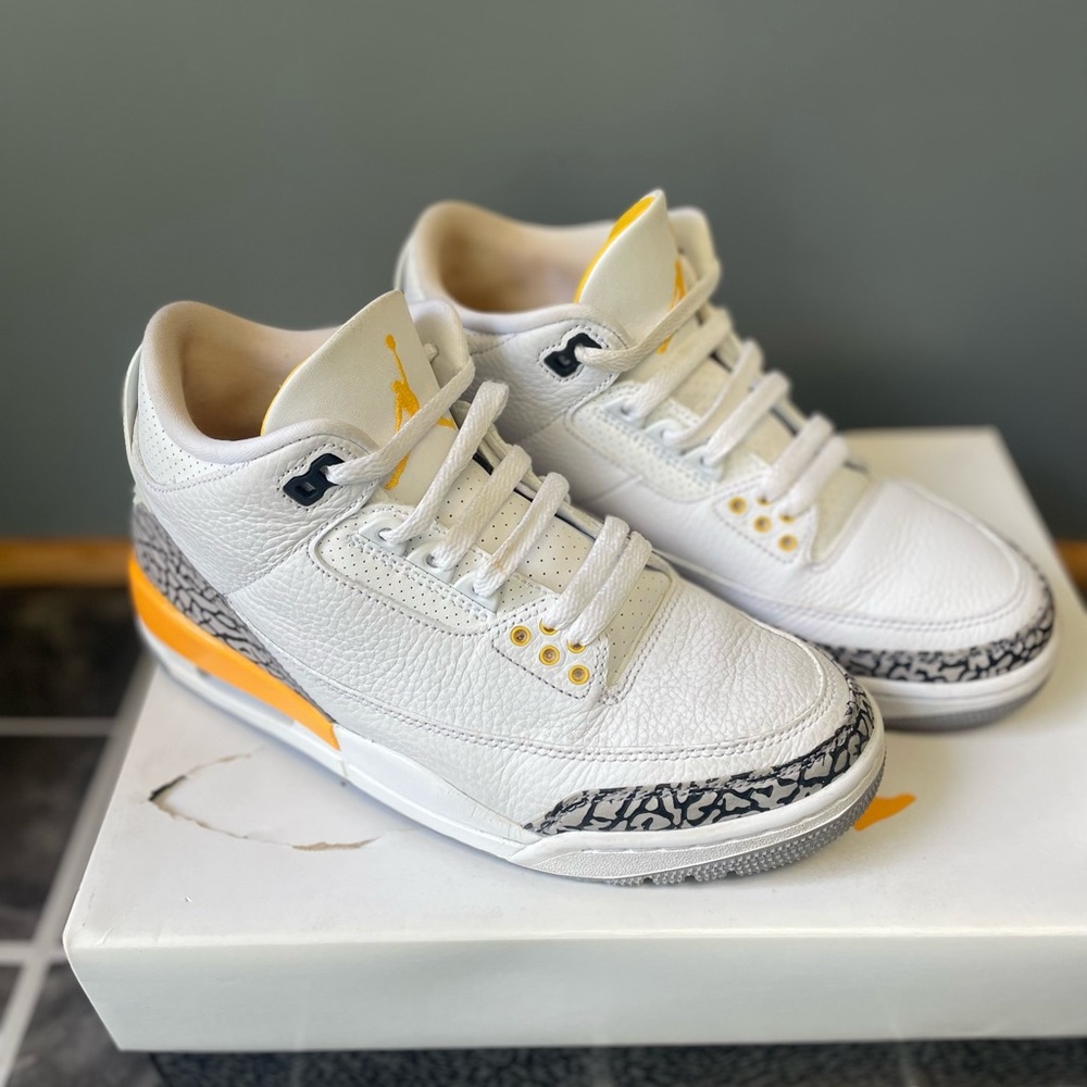 Air Jordan 3 Retro “Laser Orange” sneakers.